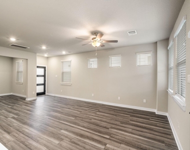 8209 Rising Stream Drive - Photo Thumbnail 11