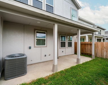 8209 Rising Stream Drive - Photo Thumbnail 36