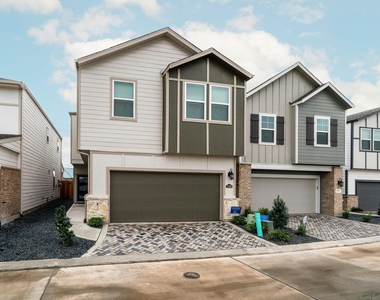 8209 Rising Stream Drive - Photo Thumbnail 1