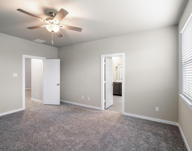 8209 Rising Stream Drive - Photo Thumbnail 23