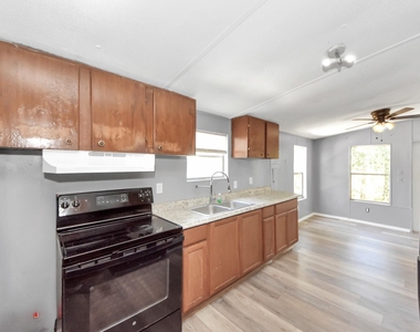 14009 Rustic Lane - Photo Thumbnail 10
