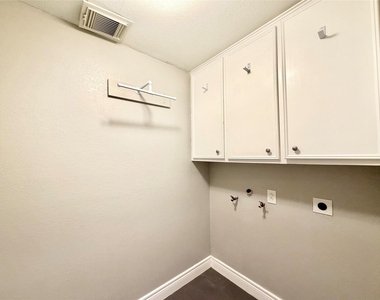 15126 Turkey Creek Drive - Photo Thumbnail 30