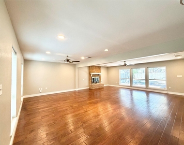 15126 Turkey Creek Drive - Photo Thumbnail 2