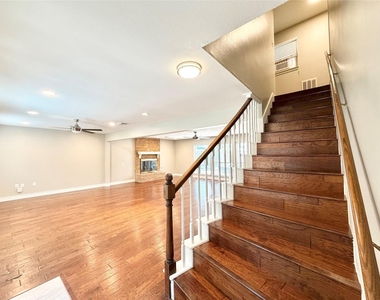 15126 Turkey Creek Drive - Photo Thumbnail 14