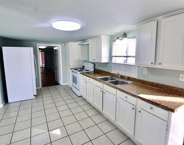 4114 Ave S 1/2 - Photo Thumbnail 4