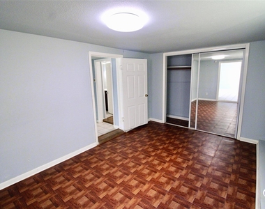 4114 Ave S 1/2 - Photo Thumbnail 1