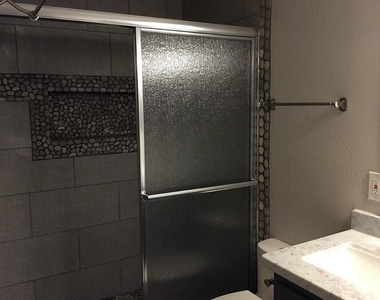 3035 Mosby Drive - Photo Thumbnail 12