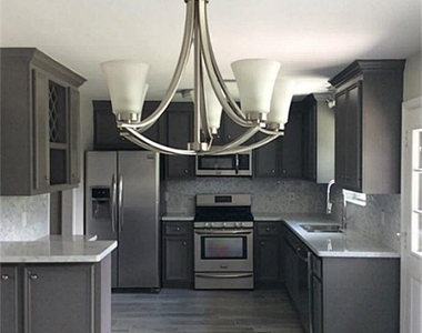 3035 Mosby Drive - Photo Thumbnail 7