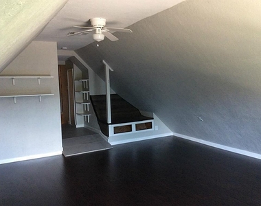 3035 Mosby Drive - Photo Thumbnail 18