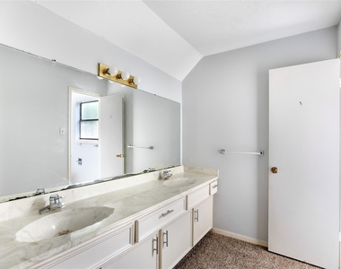 2130 Lake Hills Drive - Photo Thumbnail 28