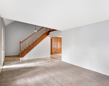 2130 Lake Hills Drive - Photo Thumbnail 7