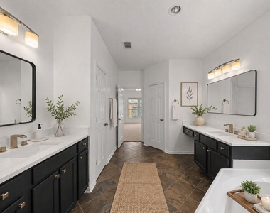 9422 Shelbourne Meadows Drive - Photo Thumbnail 22