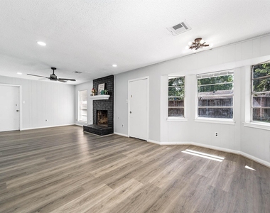 9014 Landwood Drive - Photo Thumbnail 8