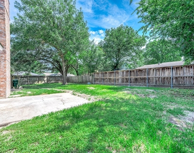9014 Landwood Drive - Photo Thumbnail 20
