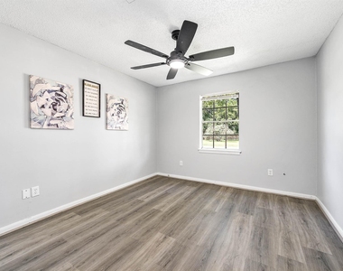9014 Landwood Drive - Photo Thumbnail 7