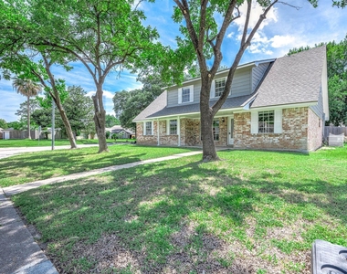 9014 Landwood Drive - Photo Thumbnail 2