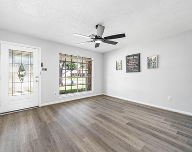 9014 Landwood Drive - Photo Thumbnail 5