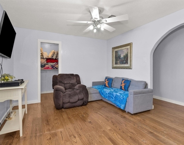 15010 Falling Creek Drive - Photo Thumbnail 32