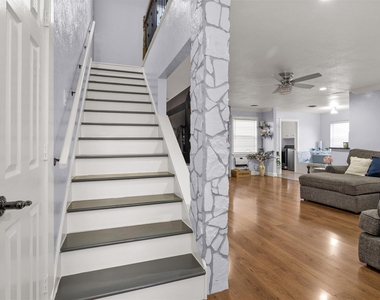 15010 Falling Creek Drive - Photo Thumbnail 11