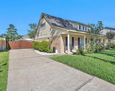 15010 Falling Creek Drive - Photo Thumbnail 3