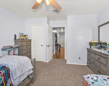 15010 Falling Creek Drive - Photo Thumbnail 37