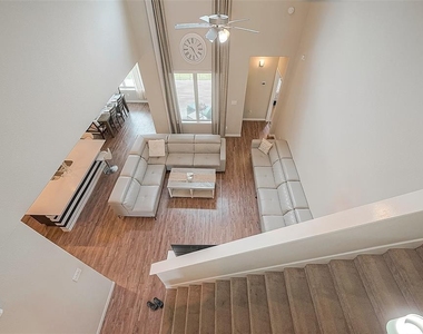 21029 Crinet Sq St - Photo Thumbnail 39