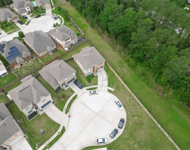 21029 Crinet Sq St - Photo Thumbnail 47