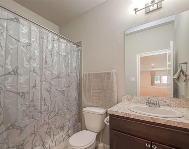 21029 Crinet Sq St - Photo Thumbnail 26