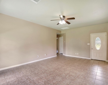 10731 Royal Terrell Drive - Photo Thumbnail 6