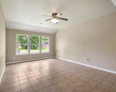 10731 Royal Terrell Drive - Photo Thumbnail 3