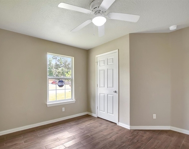 10731 Royal Terrell Drive - Photo Thumbnail 23