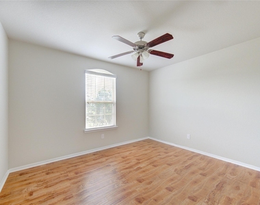 29222 Dunns Creek Court - Photo Thumbnail 17
