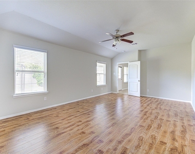 29222 Dunns Creek Court - Photo Thumbnail 14