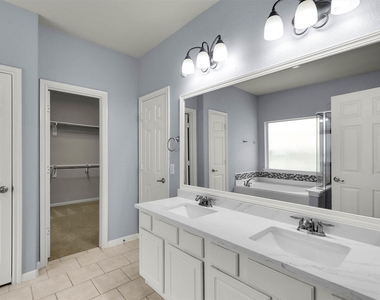 7 Caelin Court - Photo Thumbnail 28