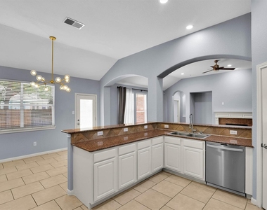 7 Caelin Court - Photo Thumbnail 10
