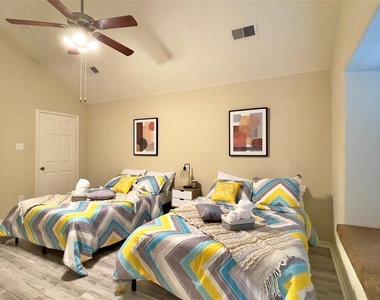 21618 Ivory Gate Lane - Photo Thumbnail 23