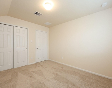 4155 Falvel Cove Drive - Photo Thumbnail 8
