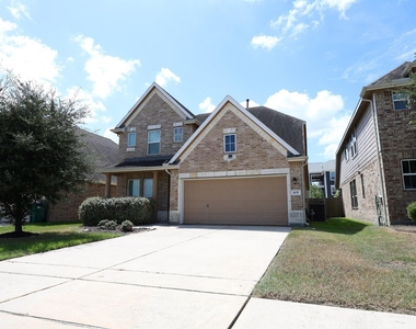 4155 Falvel Cove Drive - Photo Thumbnail 4