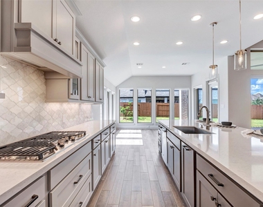 30527 Watershed Way - Photo Thumbnail 18