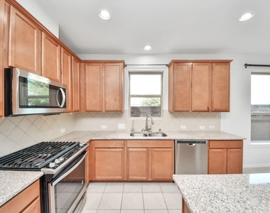 23714 Via Viale Drive - Photo Thumbnail 12