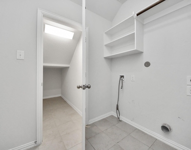 23714 Via Viale Drive - Photo Thumbnail 34