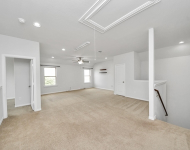 23714 Via Viale Drive - Photo Thumbnail 26