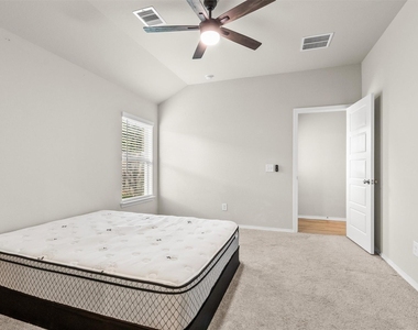 2637 Shady Cedar Court - Photo Thumbnail 12