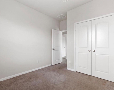 6222 Prince Place Drive - Photo Thumbnail 18