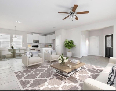 6222 Prince Place Drive - Photo Thumbnail 4