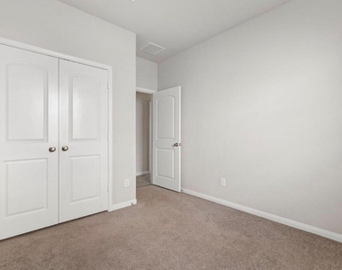 6222 Prince Place Drive - Photo Thumbnail 15