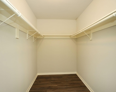 815 Park Meadow Drive - Photo Thumbnail 26