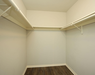 815 Park Meadow Drive - Photo Thumbnail 27