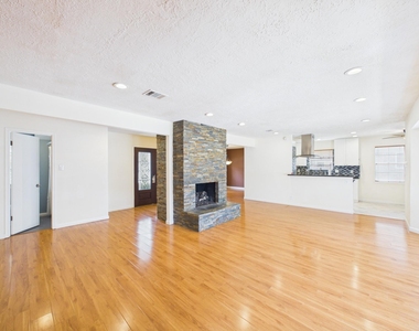 12842 Westmere Drive - Photo Thumbnail 11