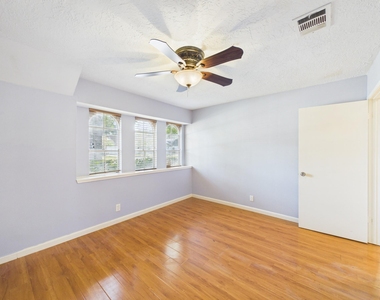 12842 Westmere Drive - Photo Thumbnail 19